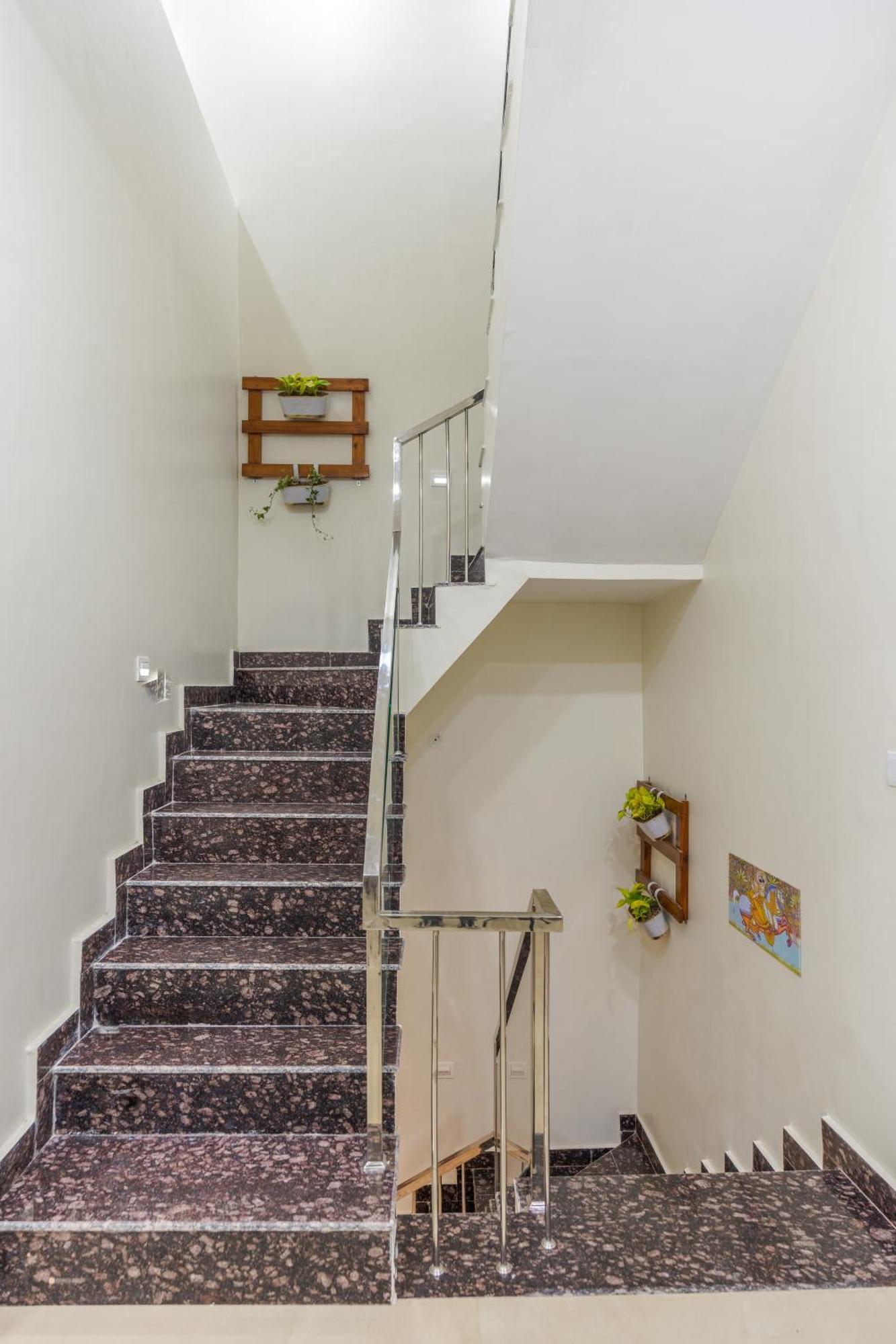 Dhruva - Luxury Villa In Cbd Ντεχραντούν Εξωτερικό φωτογραφία