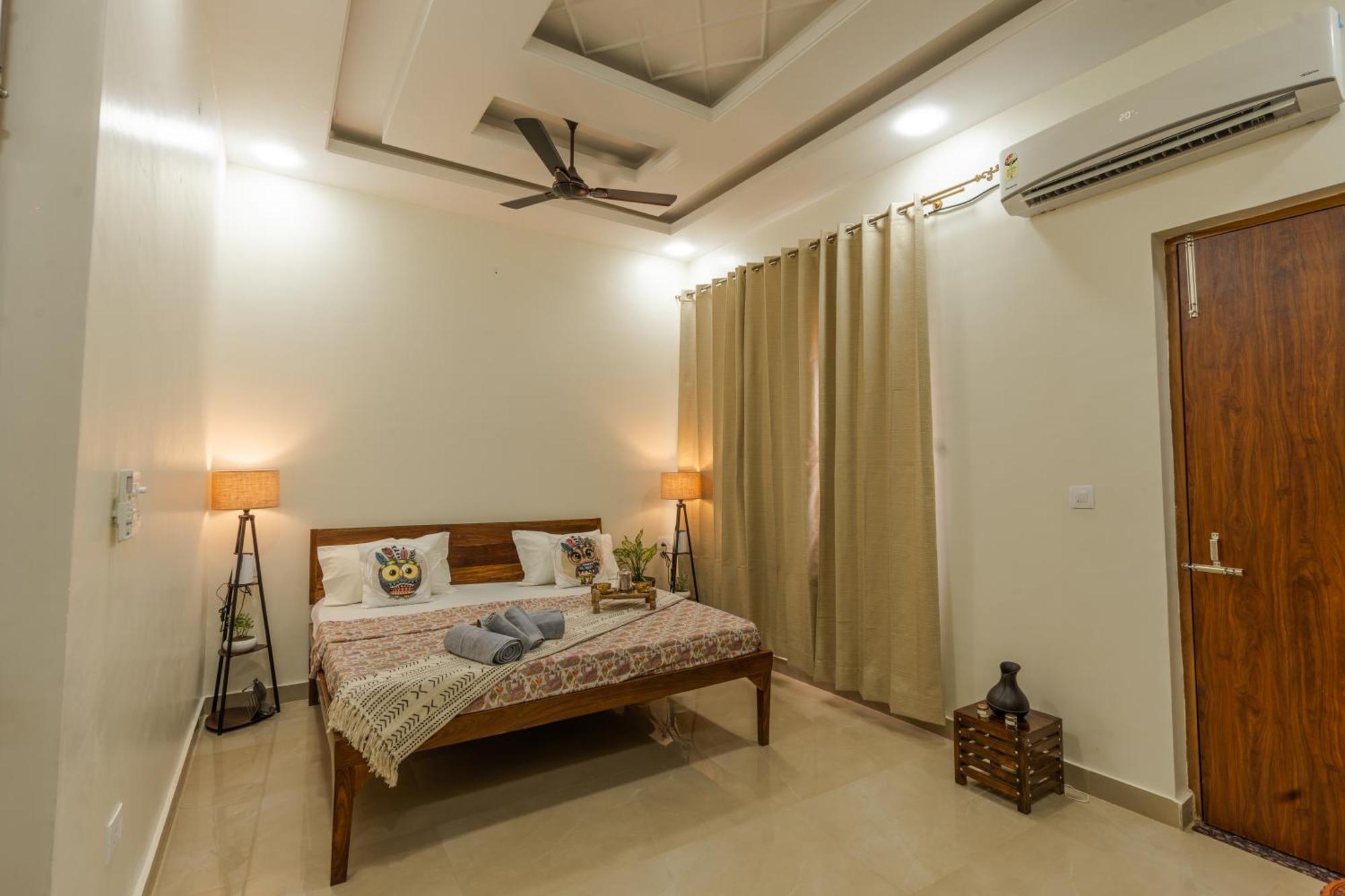 Dhruva - Luxury Villa In Cbd Ντεχραντούν Εξωτερικό φωτογραφία